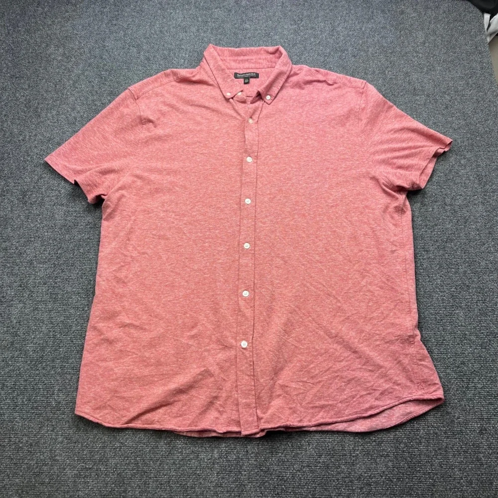 Banana Republic Cotton Linen Stretch Heather Red Short Sleeve Button Down Shirt